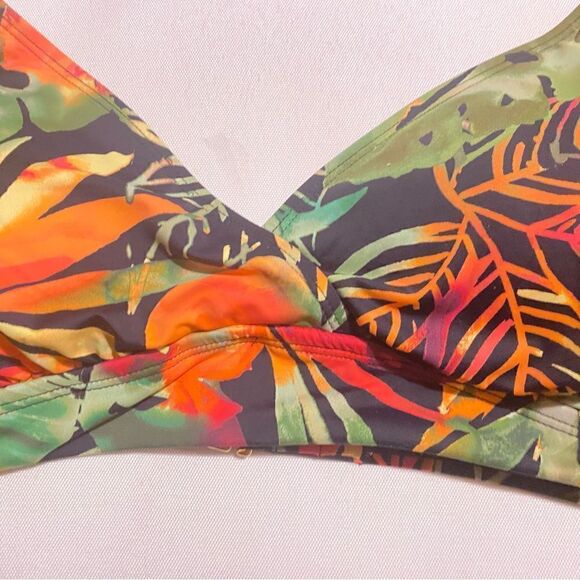 🎉Women’s Lauren Ralph Lauren 🎉Surplace Underwire Bikini Top Topical💐 - Picture 5 of 6